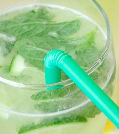 Agua de limón y menta