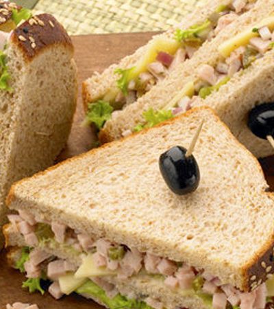 Club sándwich de pavo