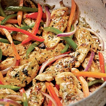 fajitas de pollo con guacamole