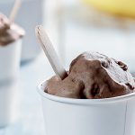 helado de platano y chocolate