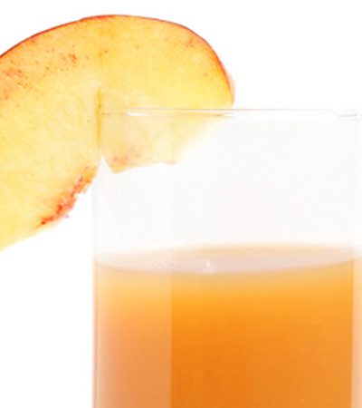 Jugo de piña, naranja y durazno