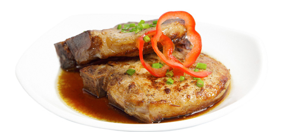 Lomo de cerdo en salsa de ciruela y chile pasilla | Chef Oropeza