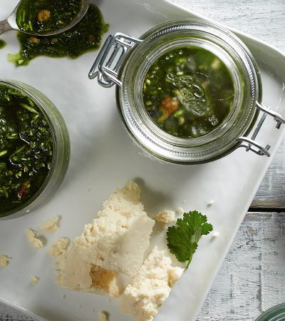 Pesto saludable de cilantro y almendra
