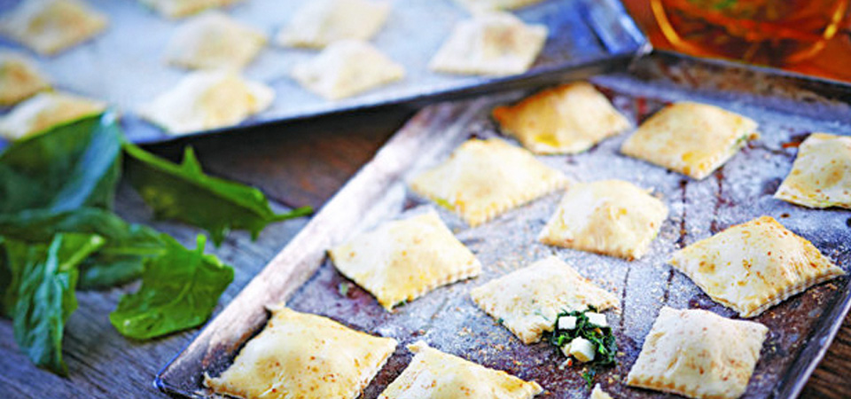 Ravioles de espinacas y queso panela