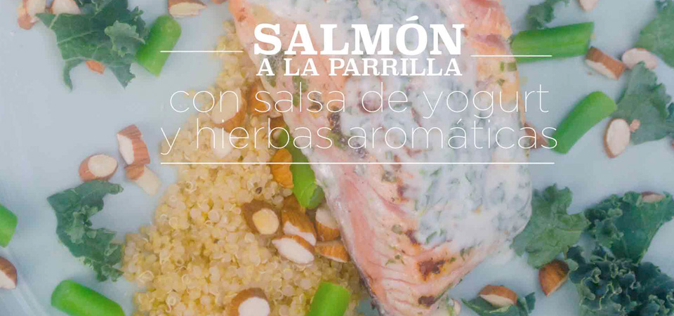 Salmón a la Parrilla con Salsa de Yogurt