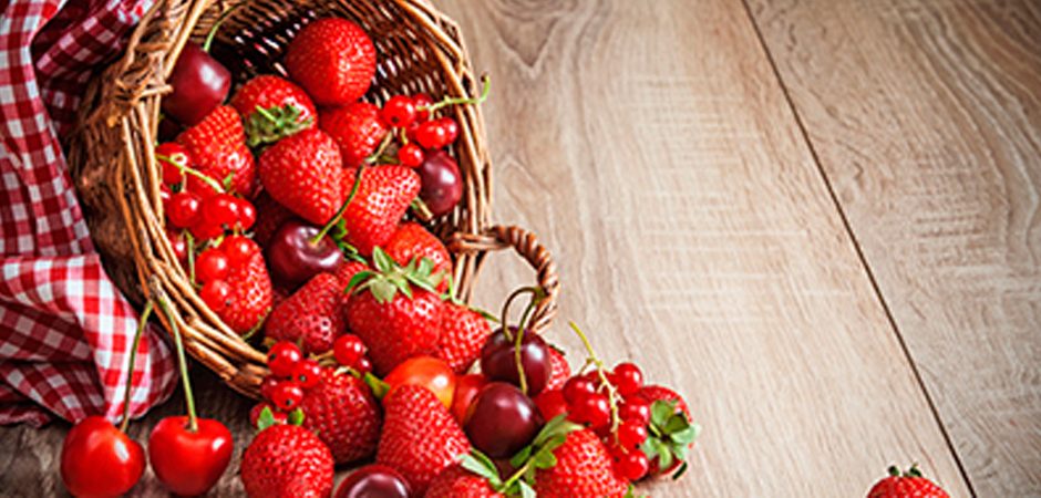5 ricas razones para incluir frutos rojos en tus postres