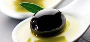 Por qué debes comer aceite de oliva