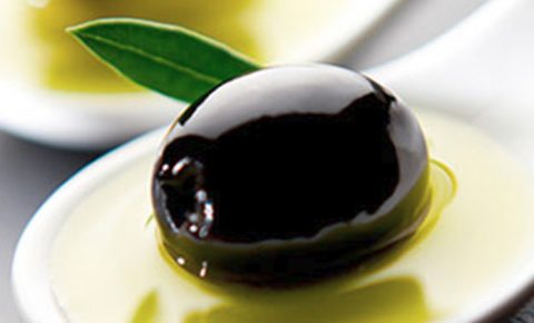 Por qué debes comer aceite de oliva