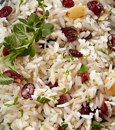 Arroz Blanco con Arándanos y Almendras