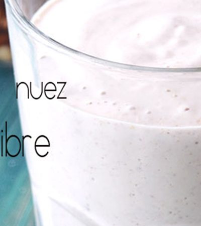 Bebida de nuez, yogurt y jengibre