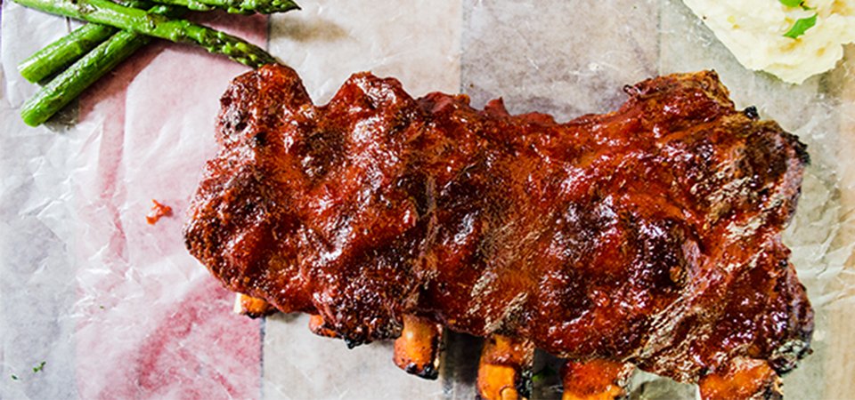 Costillas bbq y Puré de Papa con Habanero