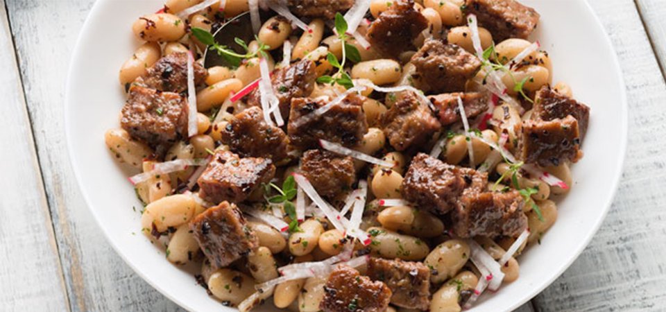 Ensalada de Alubias Picantes con Carne