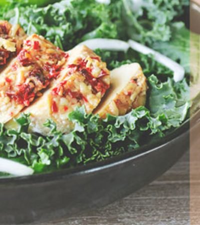 Ensalada de Kale y Pollo con Parmesano