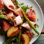 Ensalada de Fresas con Espinacas y Germinado de Lentejas