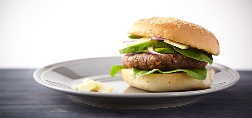 Hamburguesas de Frijol y Morita con Queso Parmesano