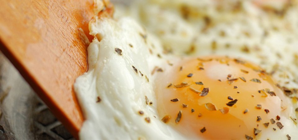 Huevos Estrellados Sobre Tortilla | Chef Oropeza