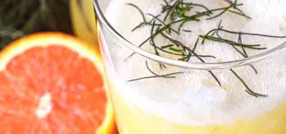 Jugo de Naranja, Fresa, Pera e Hinojo