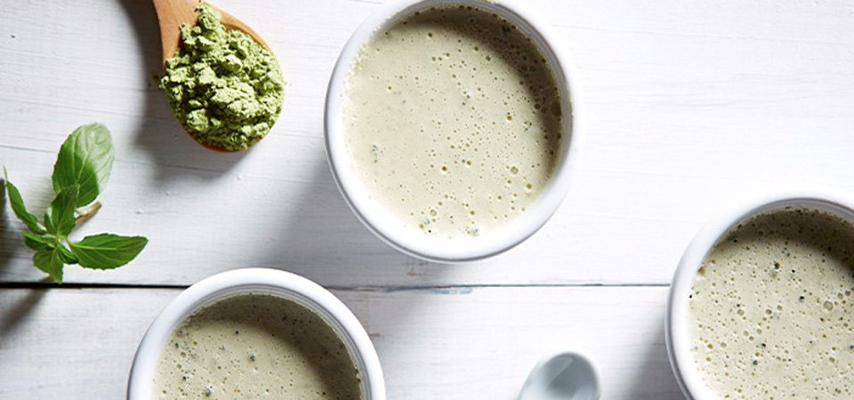 Receta panna cotta de matcha y menta