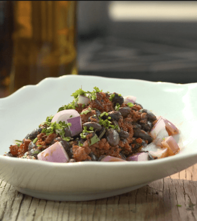 Ensalada de Frijoles con Chorizo y Cilantro