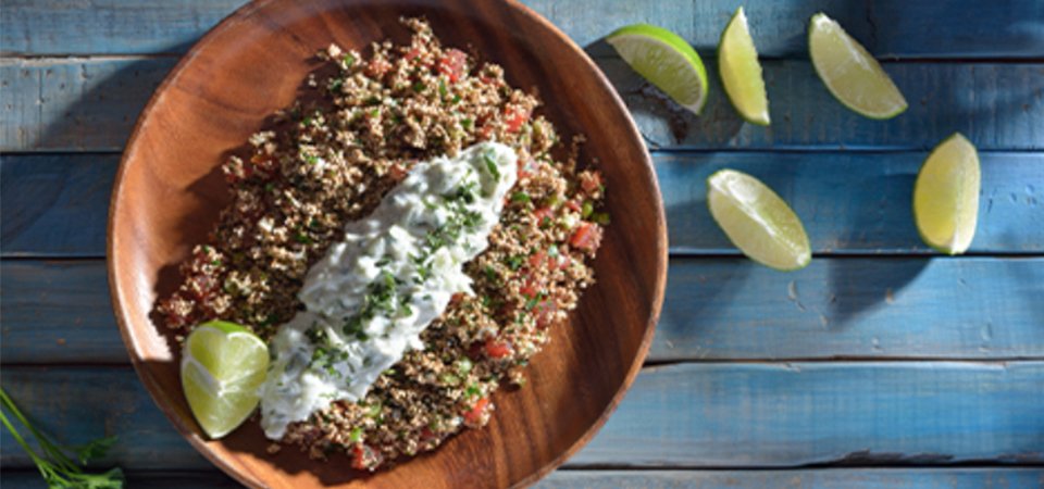 Tabbouleh de amaranto con salsa de pepino