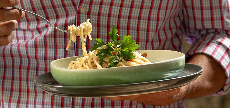 Spaghetti con Salsa Alfredo de Coliflor