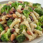 Ensalada de Pasta con Brócoli Rostizado