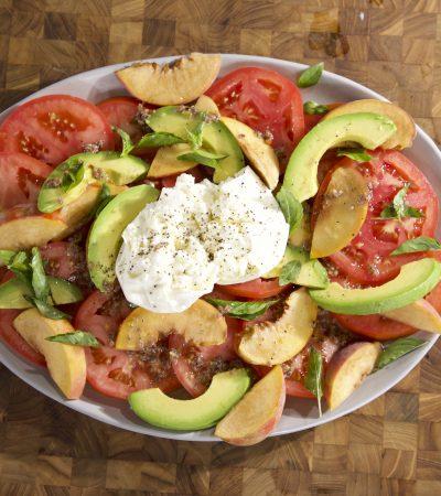 Ensalada de Tomates con Burrata y Vinagreta de Anchoa