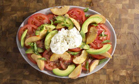 Ensalada de Tomates con Burrata y Vinagreta de Anchoa