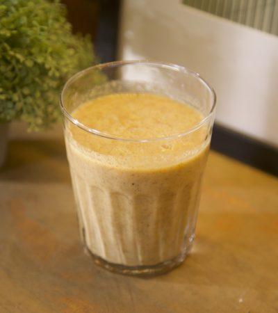 Batido de Zanahoria Piña Apio Curcuma Jugo de limon y Chia