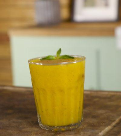 Agua fresca de mango jengibre y hierbabuena