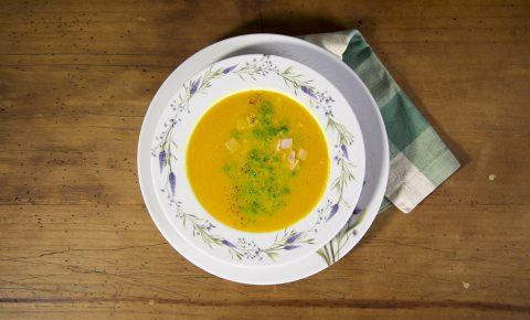 Sopa de Zanahoria y Curcuma