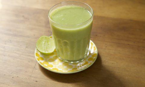 Jugo lechuga y Aguacate Agua de Coco