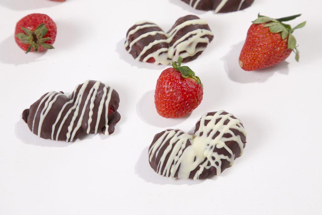 Fresa Cubierto con Chocolate blanco y Yogurt