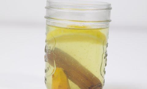 Agua desinflamante limon canela y curcuma